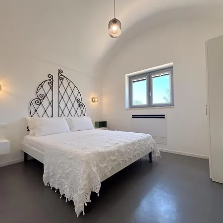 Trullo Chio Charming Villa Cisternino