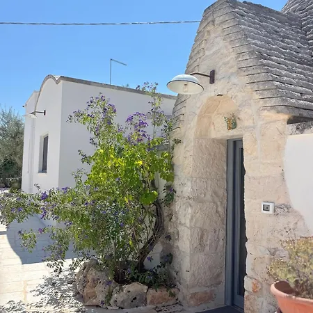 Trullo Chio Charming 别墅